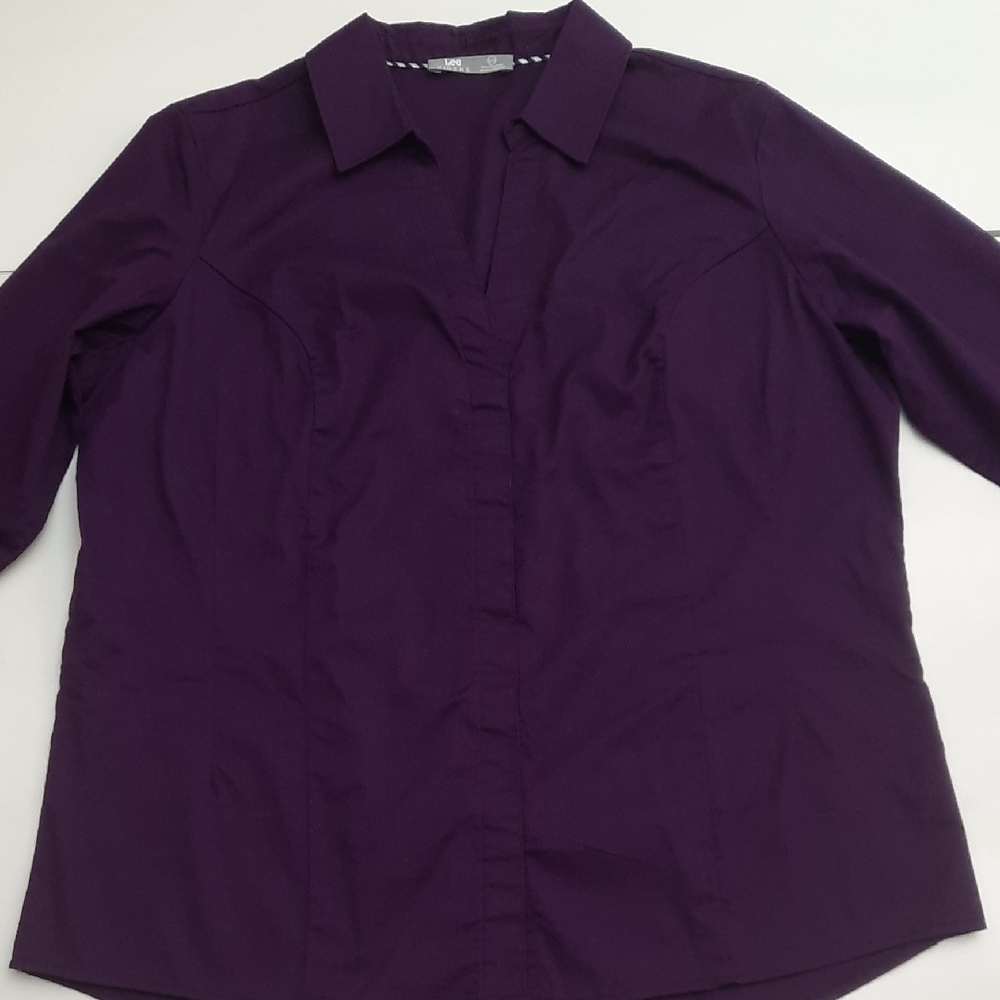 Lee Women's Deep Purple Button Down Shirt - Size XL